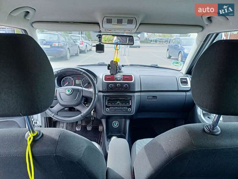 Універсал Skoda Fabia 2010 в Пустомитах