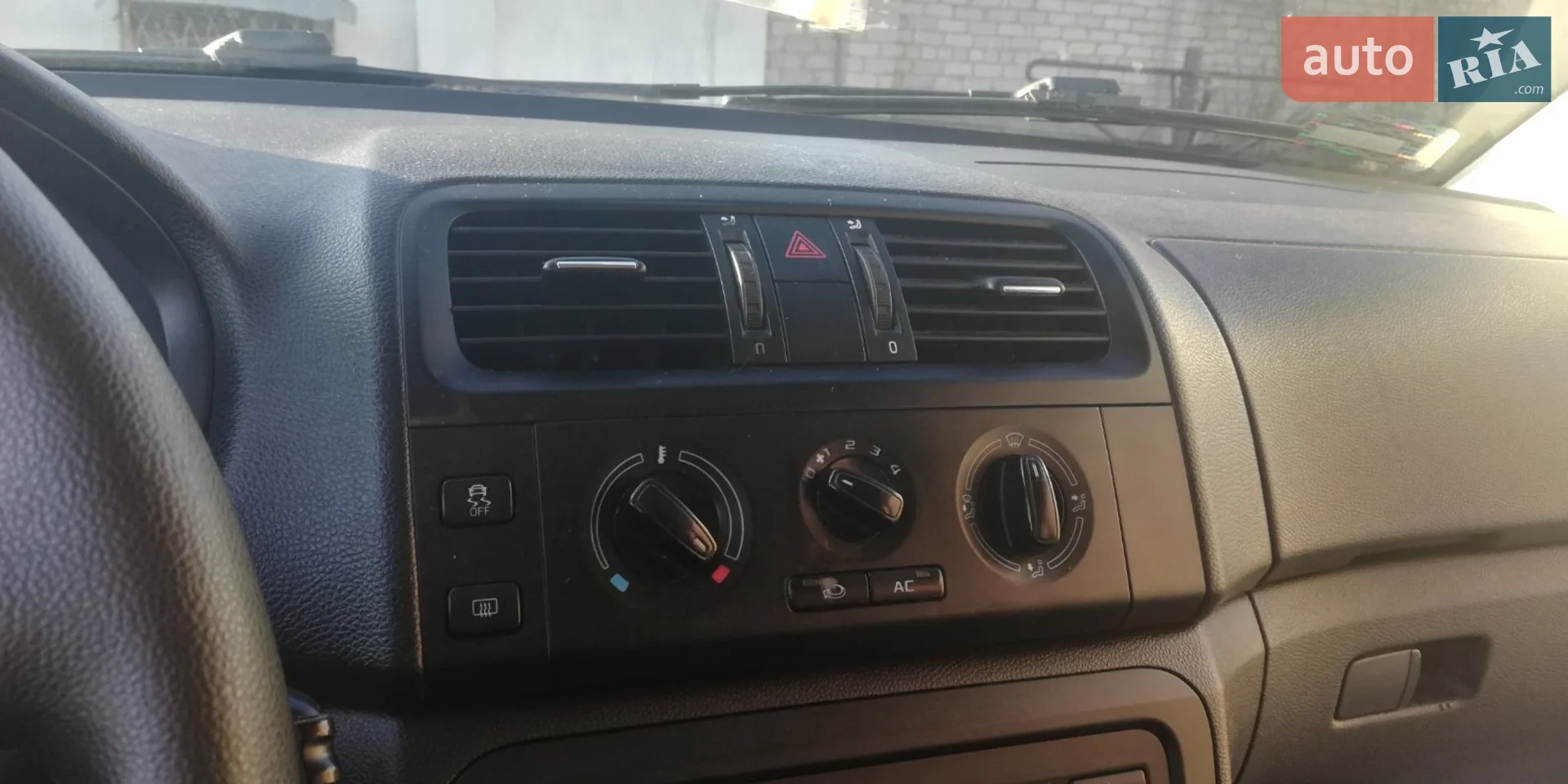 2014 Skoda Fabia - мініатюра 8