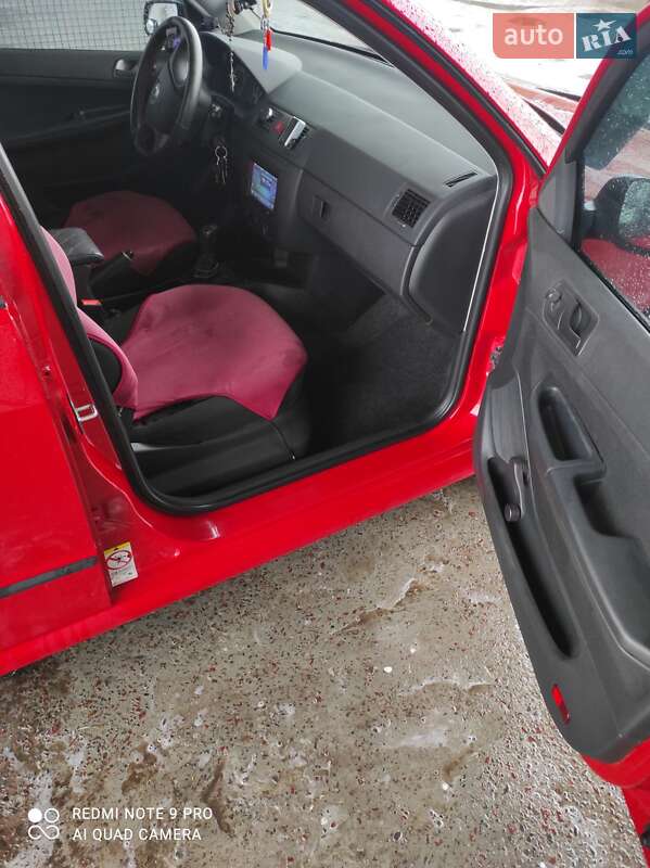 Универсал Skoda Fabia 2006 в Жовкве