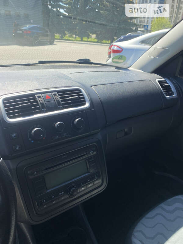 Универсал Skoda Fabia 2009 в Ивано-Франковске