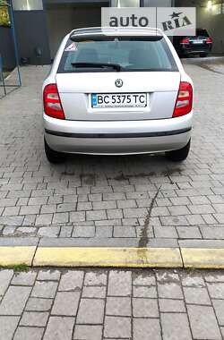 Хэтчбек Skoda Fabia 2001 в Львове