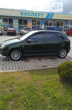 Хэтчбек Skoda Fabia 2002 в Самборе