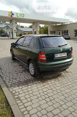 Хэтчбек Skoda Fabia 2002 в Самборе