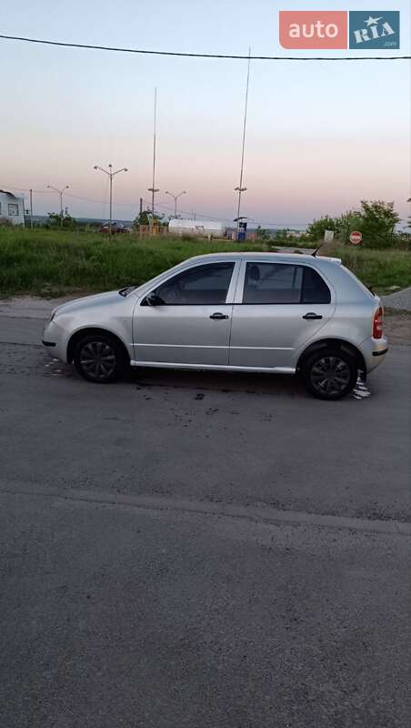 Хетчбек Skoda Fabia 2003 в Харкові