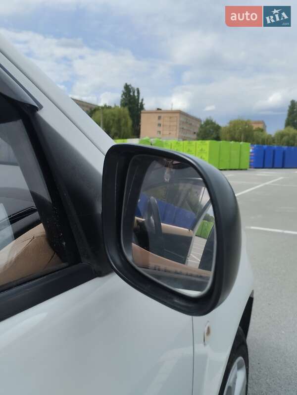 Хэтчбек Skoda Fabia 2006 в Каменец-Подольском фото 5 Хэтчбек Skoda Fabia 2006 в Каменец-Подольском