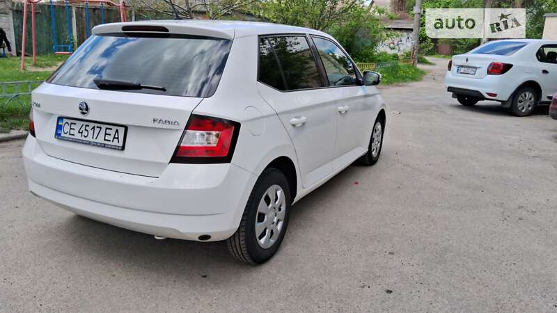 Хэтчбек Skoda Fabia 2016 в Киеве