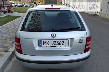 Универсал Skoda Fabia 2005 в Чернигове