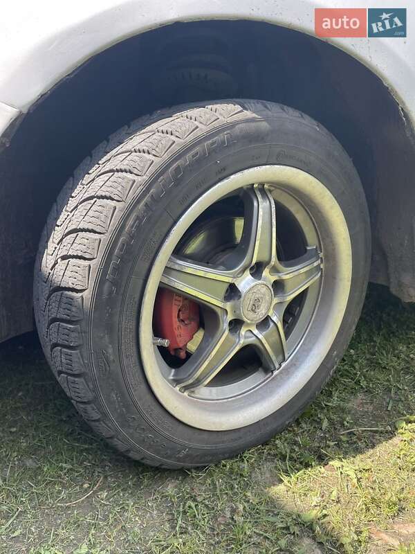 Хэтчбек Skoda Fabia 2013 в Холмах