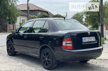 Седан Skoda Fabia 2006 в Виноградове