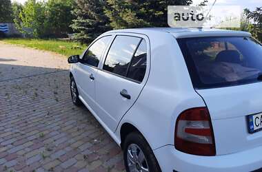 Хэтчбек Skoda Fabia 2006 в 