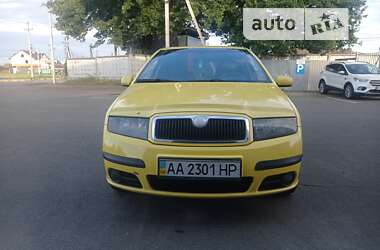 Хэтчбек Skoda Fabia 2006 в Киеве