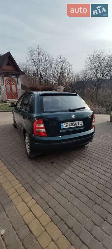 Хетчбек Skoda Fabia 2001 в Запоріжжі
