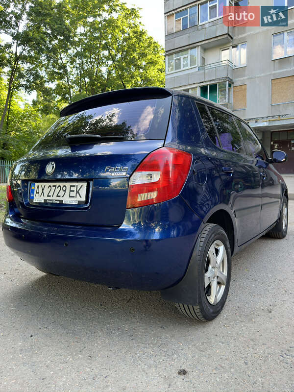 Хэтчбек Skoda Fabia 2008 в Харькове