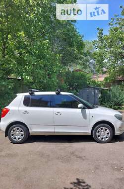 Хэтчбек Skoda Fabia 2010 в 