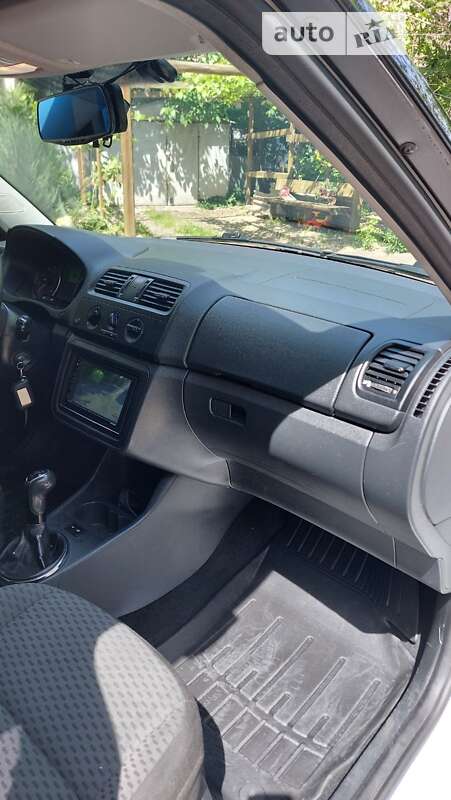 Хэтчбек Skoda Fabia 2010 в Измаиле