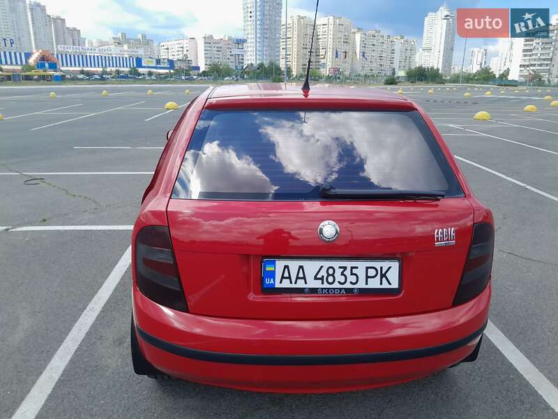 Хетчбек Skoda Fabia 2006 в Києві
