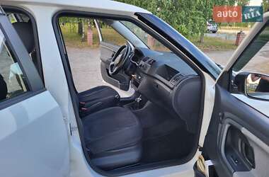 Хэтчбек Skoda Fabia 2014 в 