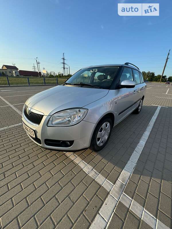 Универсал Skoda Fabia 2008 в Нововолынске фото 3 Универсал Skoda Fabia 2008 в Нововолынске