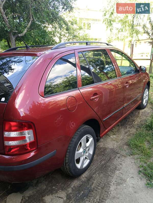 Универсал Skoda Fabia 2006 в Сумах