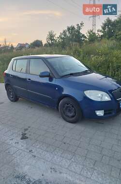 Хэтчбек Skoda Fabia 2007 в Львове