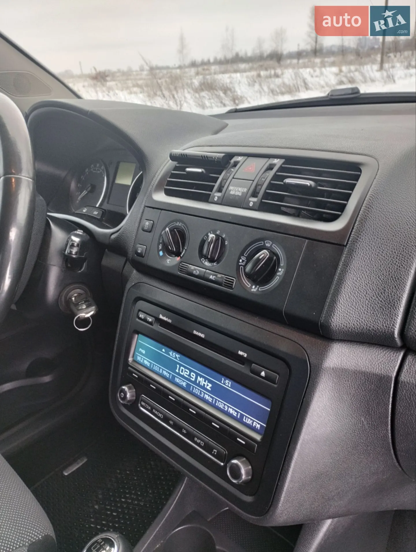 2010 Skoda Fabia - мініатюра 5