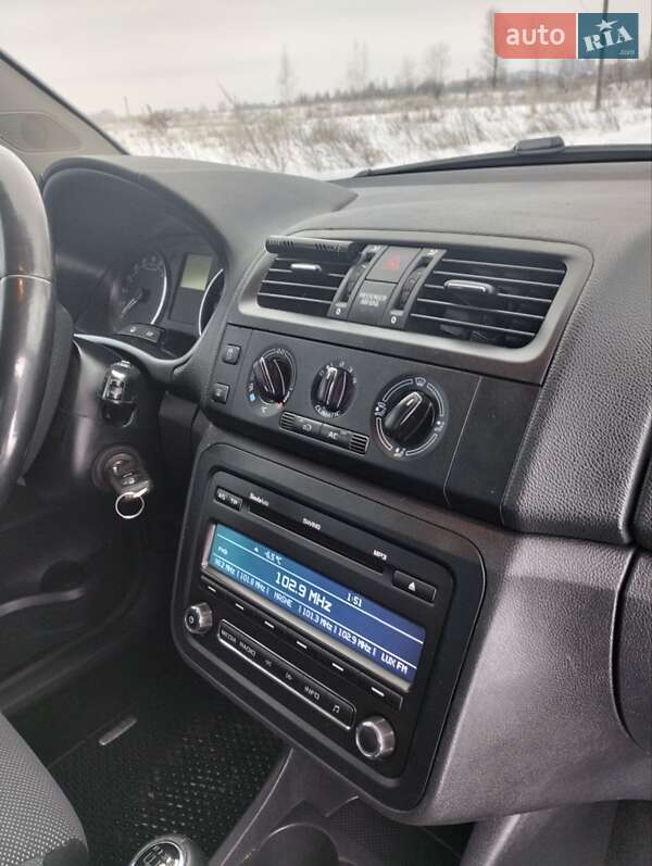 Универсал Skoda Fabia 2010 в Чернигове