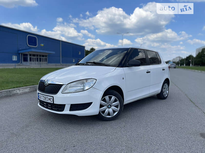 Хетчбек Skoda Fabia 2012 в Харкові