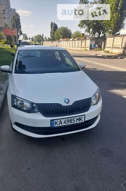 Хэтчбек Skoda Fabia 2016 в Киеве