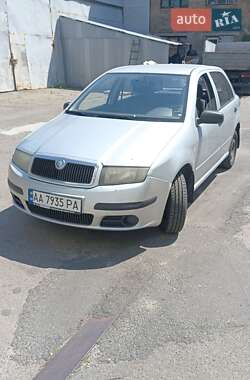 Седан Skoda Fabia 2006 в 