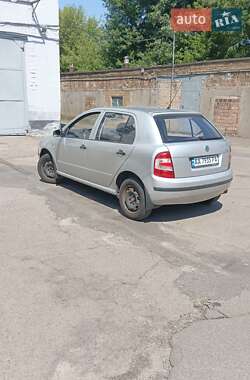 Седан Skoda Fabia 2006 в 