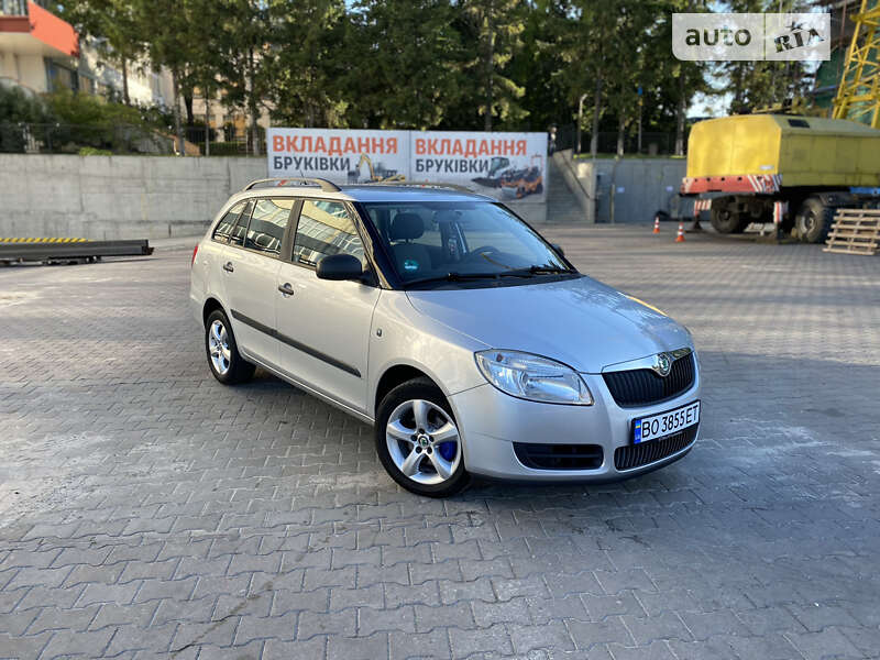 Универсал Skoda Fabia 2009 в Тернополе