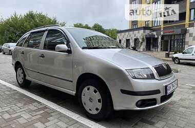 Універсал Skoda Fabia 2005 в Звягелі