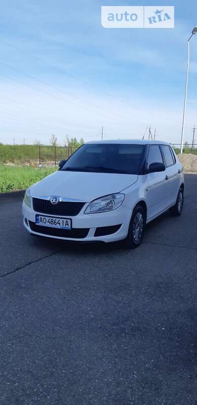 Хэтчбек Skoda Fabia 2013 в Виноградове