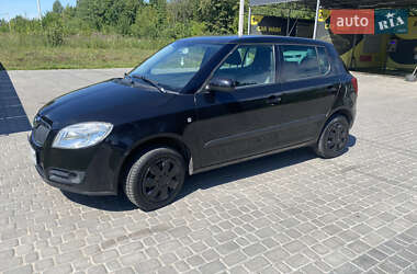 Хетчбек Skoda Fabia 2007 в 