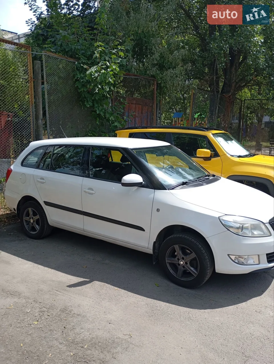2011 Skoda Fabia - мініатюра 18