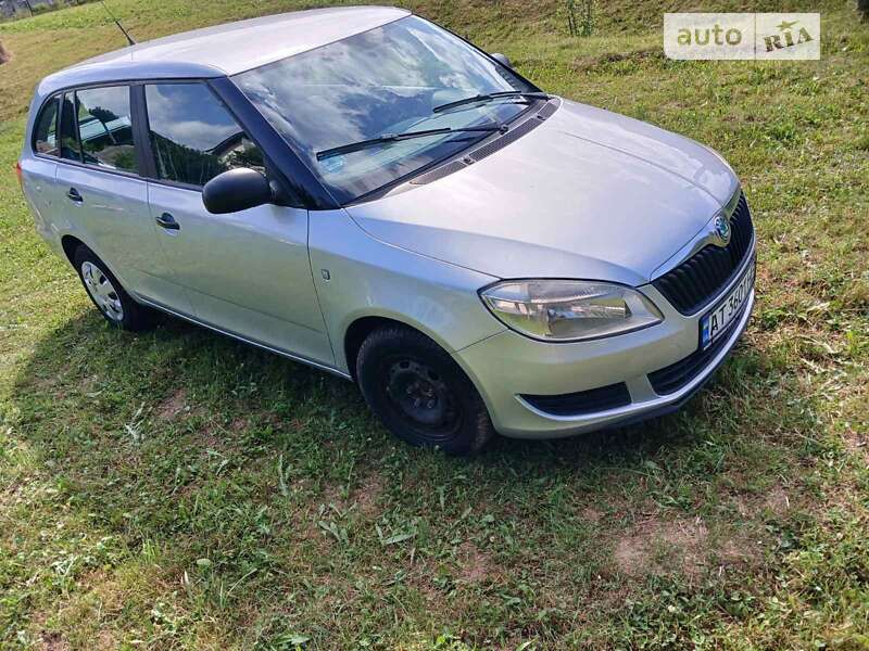 Универсал Skoda Fabia 2010 в Надворной