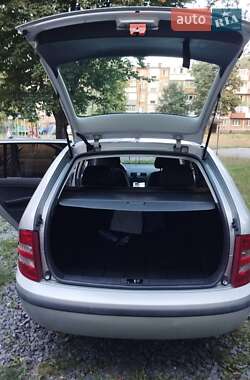 Универсал Skoda Fabia 2002 в 