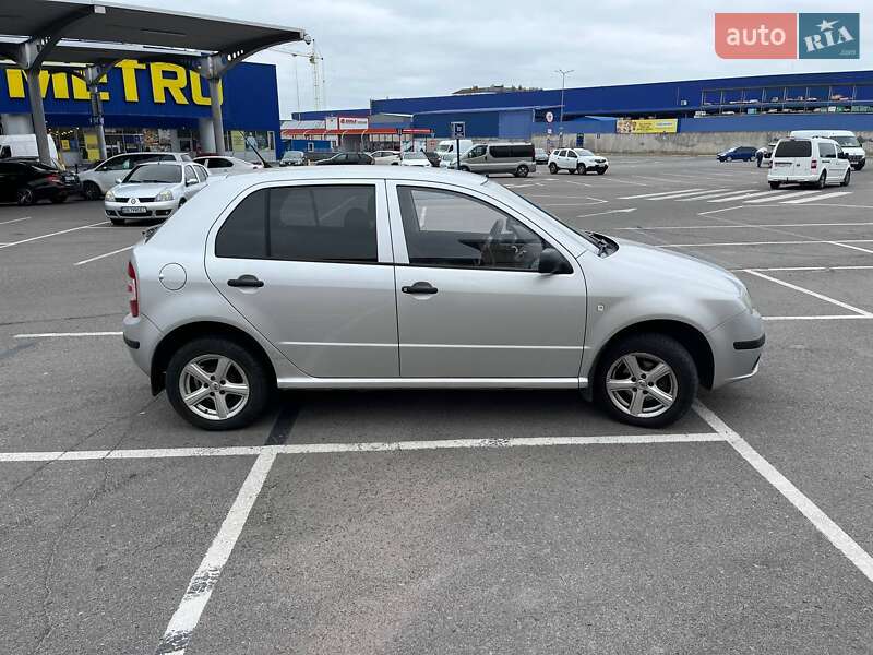 Хэтчбек Skoda Fabia 2007 в Виннице