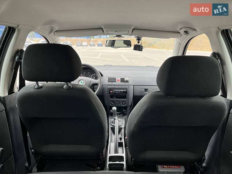 Хэтчбек Skoda Fabia 2007 в Виннице