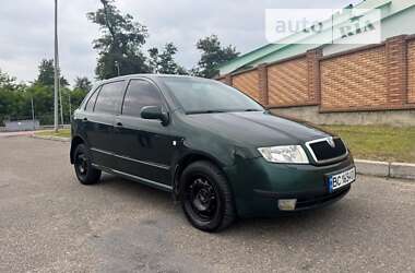 Хэтчбек Skoda Fabia 2003 в Черновцах