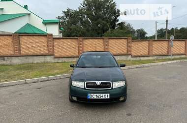 Хэтчбек Skoda Fabia 2003 в Черновцах