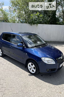 Хэтчбек Skoda Fabia 2007 в Львове