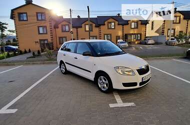 Універсал Skoda Fabia 2009 в Вінниці