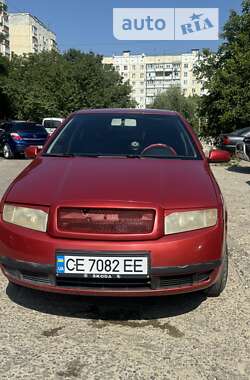 Седан Skoda Fabia 2002 в Чернівцях