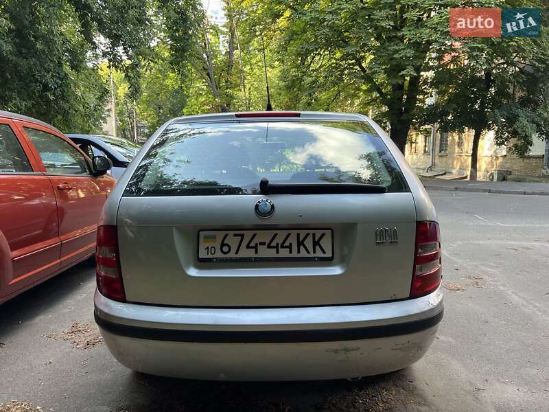 Універсал Skoda Fabia 2004 в Києві
