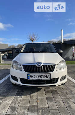 Хэтчбек Skoda Fabia 2011 в Луцке