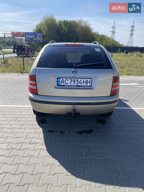 Універсал Skoda Fabia 2004 в Луцьку