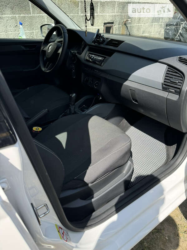 Хетчбек Skoda Fabia 2017 в Ужгороді фото 7 Хетчбек Skoda Fabia 2017 в Ужгороді