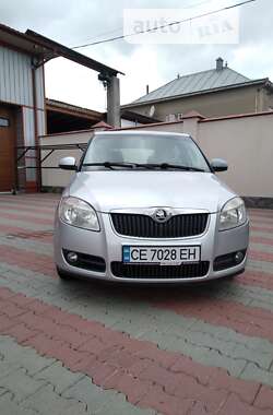 Универсал Skoda Fabia 2010 в Черновцах