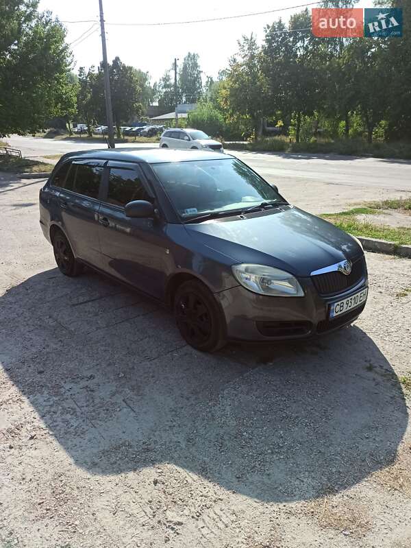 Универсал Skoda Fabia 2009 в Чернигове
